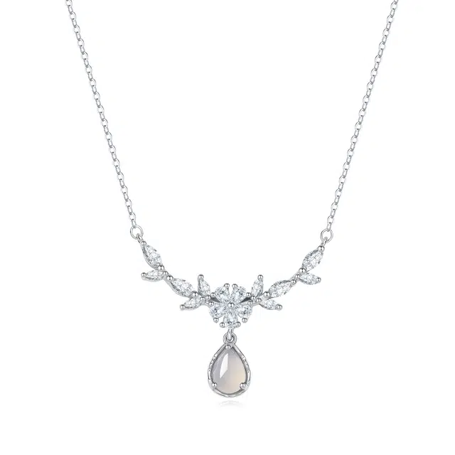 【999银】 凤祥囍事 紫藤花四叶草闪耀水滴 时尚小众新中式 清冷高级设计极简百搭显气质优雅时髦贵气感 #好运 玉髓 项链 女款