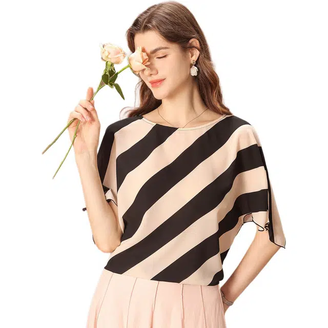 粉红玛琍 宽松舒适轻薄条纹常规短袖圆领商务通勤日常便服高腰衬衫 女款