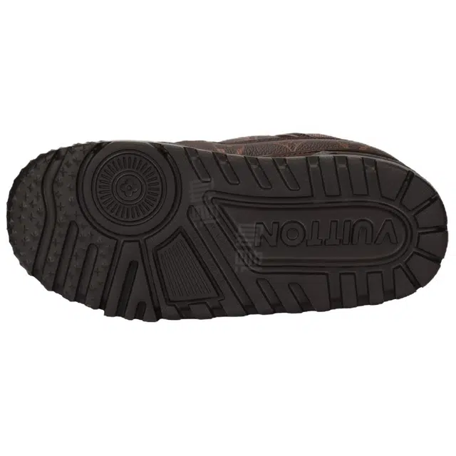 LOUIS VUITTON Trainer Maxi