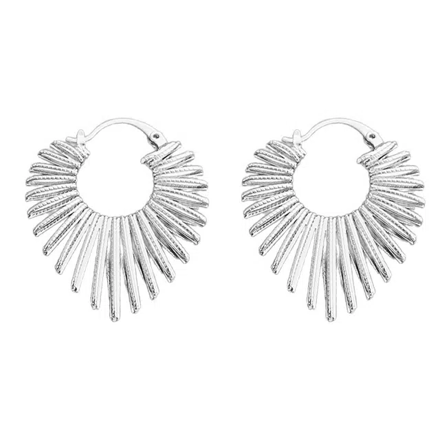 良碧 中古风太阳花线条爱心个性小众设计时尚高级感简约复古优雅欧美风耳扣夸张气质通勤百搭几何立体日韩不规则 合金 耳环 女款