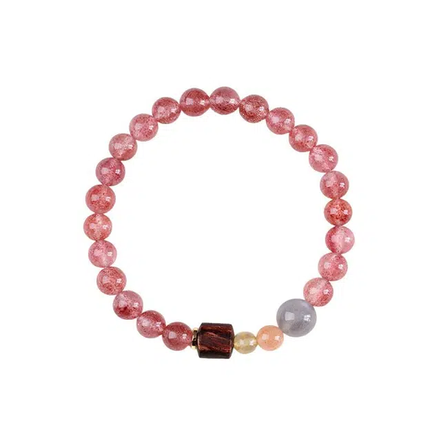 陌阡雪 【做个富婆】 甜美浪漫桃花运招桃花 新中式国潮本命年轻奢小众设计礼盒#好运 草莓晶 手串 女款