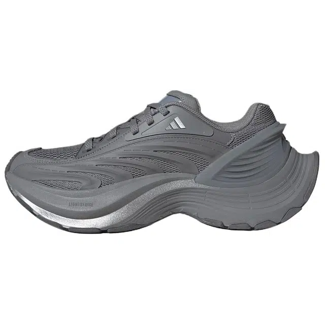 adidas XLG MTW