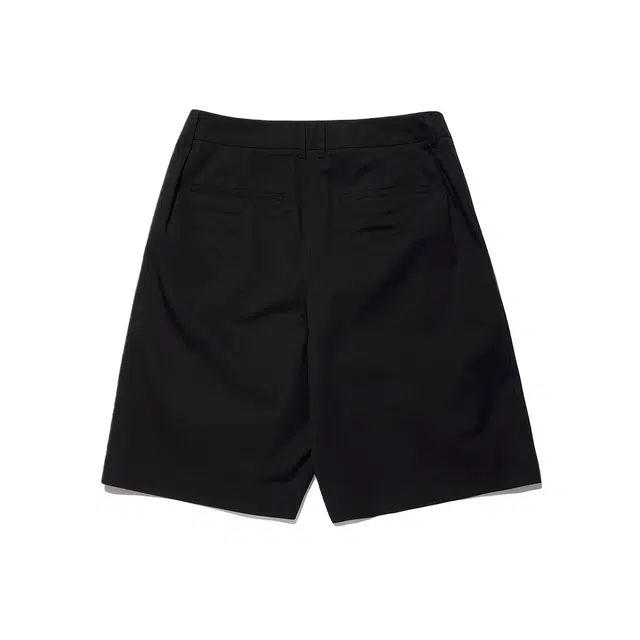 BESLOW WIDE FIT THREE TUCK CHINO SHORTS