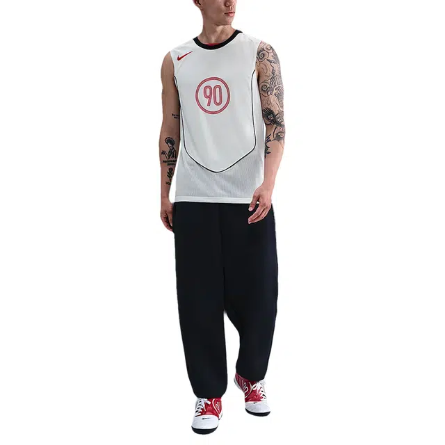 Nike Dri-Fit SS25 Total 90 logo