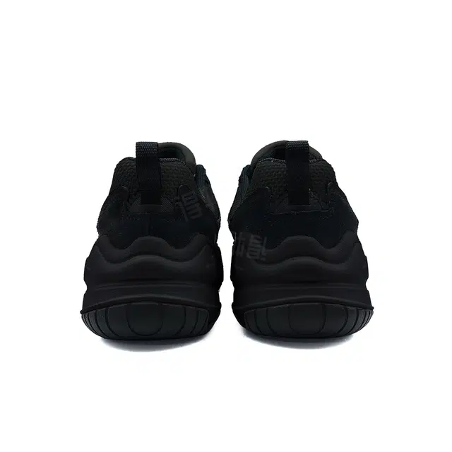 Nike Tech Hera