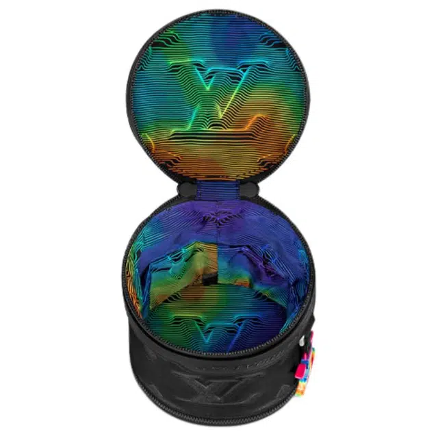 LOUIS VUITTON 2054 EXPANDABLE POLOCHON