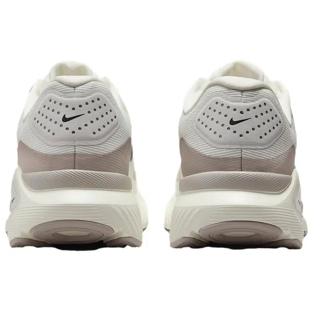 Nike Zoom Structure 26 Summit