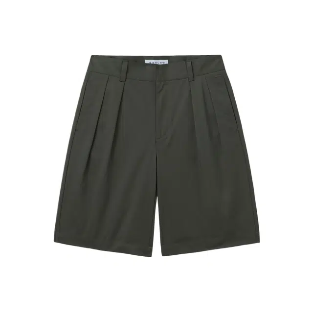 BESLOW WIDE FIT TWO TUCK SHORTS