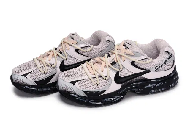 Nike V5 RNR 811