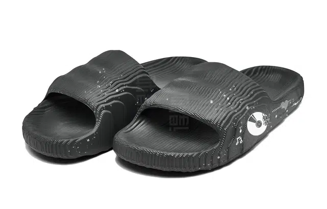 adidas originals ADILETTE 22