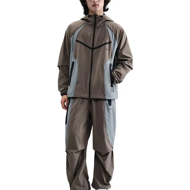 Nike WINDRUNNER SS25 Tech Dri-FIT Swoosh