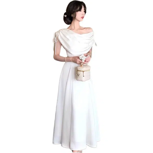 敲模女孩 法式气质赫本风轻熟漂亮掐腰漏肩长裙无袖连衣裙 女款