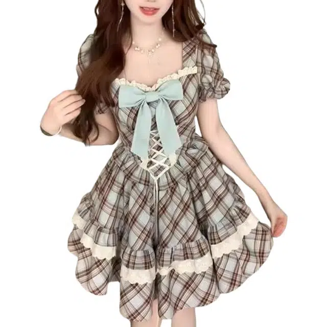 丝絮丝绸 榛果拿铁 甜辣复古格纹蕾丝绑带收腰蓬蓬裙夏短袖连衣裙 女款