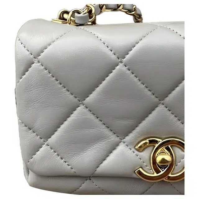 CHANEL 22A
