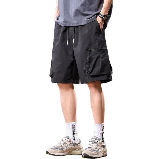 协协乐 高端夏季薄款凉感透气冰丝速干美式高街设计感伞兵休闲中裤运动潮流五分裤工装短裤 男款