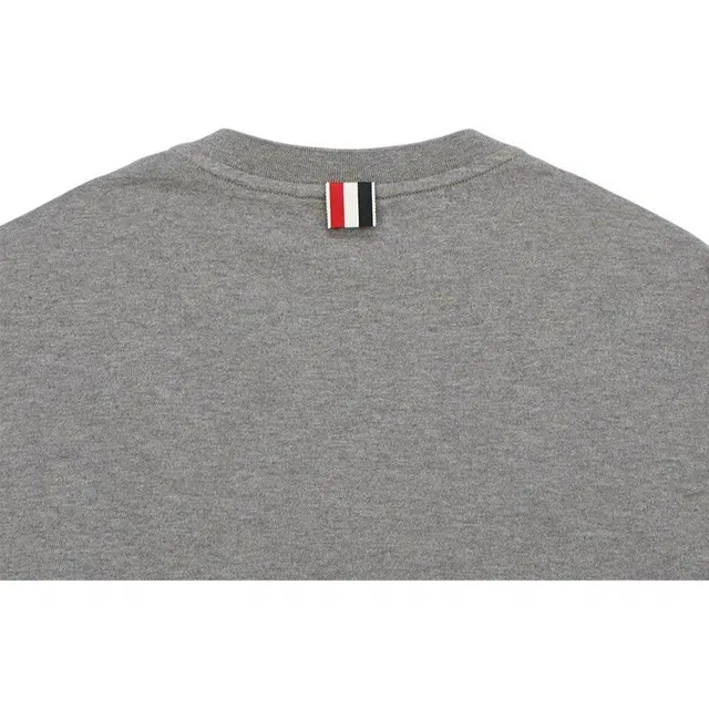 THOM BROWNE T