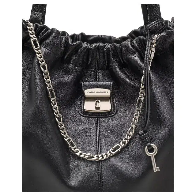 MARC JACOBS CRISTINA