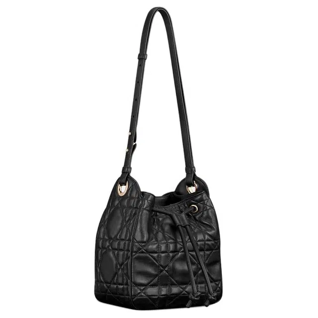 DIOR D-Motion