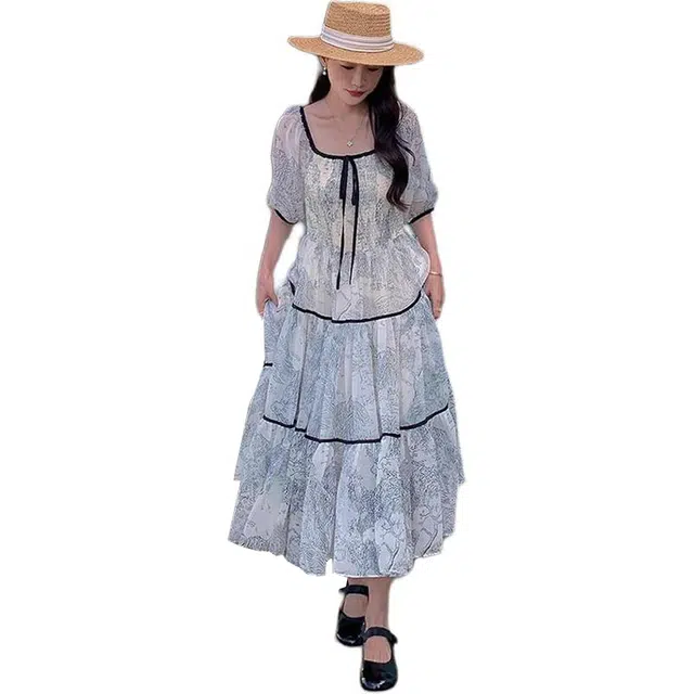 黛尔佳人 森系减龄泡泡袖法式方领温柔风碎花短袖连衣裙 女款