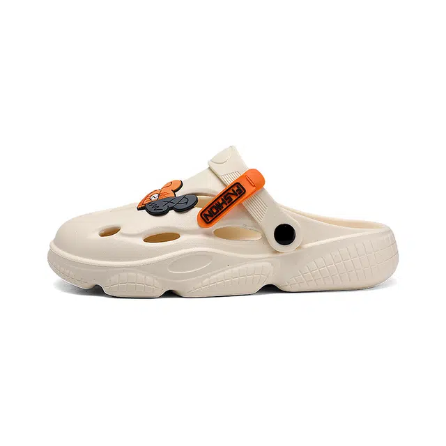 英伦骑士 头层牛皮 舒适百搭 踩屎感 潮流时尚 洞洞鞋 男女同款 米色