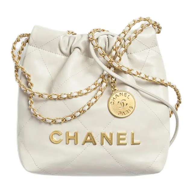 CHANEL 22