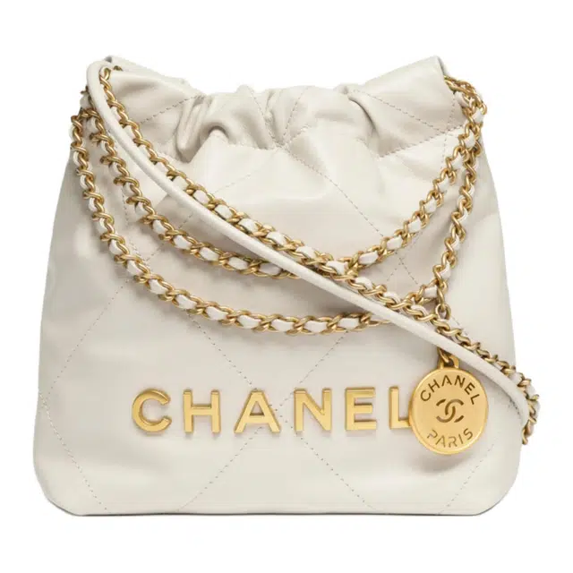 CHANEL 22