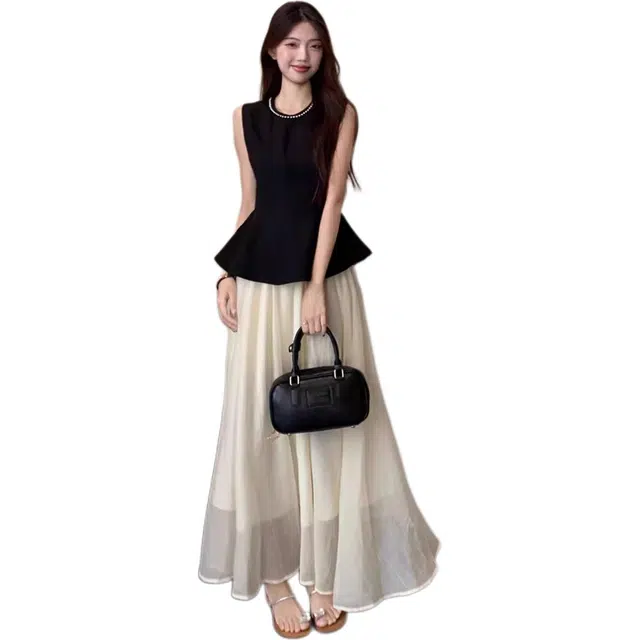 黛尔佳人 气质韩系盐系上衣百搭半身裙裙装套装 女款