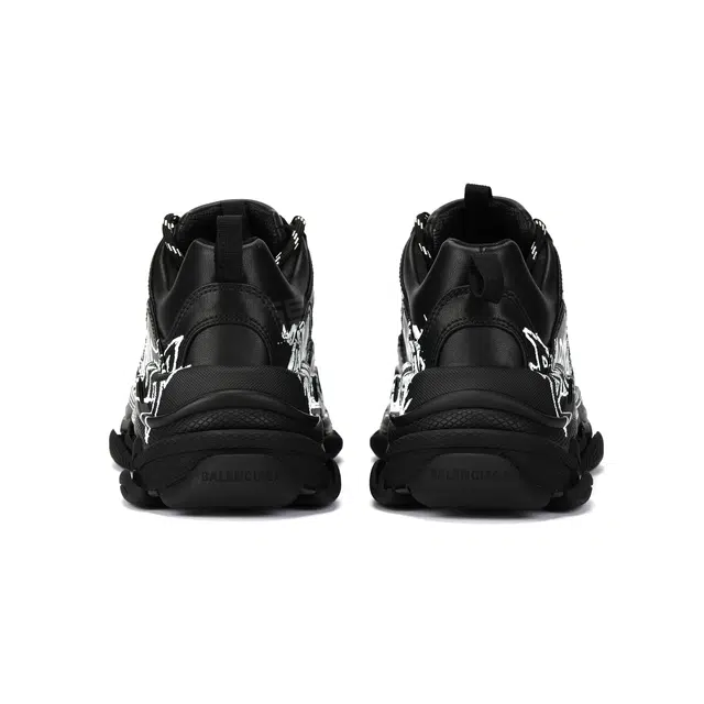Balenciaga Triple S