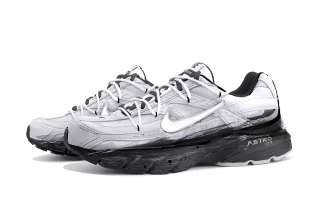 Nike Initiator
