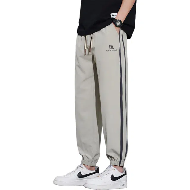 瑞梵帝斯 夏季薄款宽松冰丝凉感面料垂感简约户外通勤纯色百搭柔软速干透气系带松紧九分运动裤子条纹设计直筒束脚裤男生休闲裤 男款