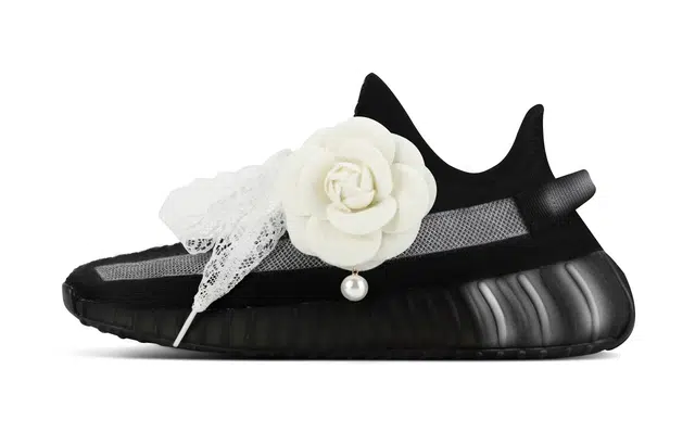 adidas Originals Yeezy Boost 350 V2 Camellia Pearl