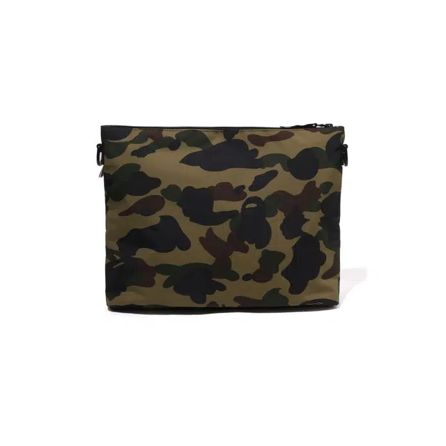 A BATHING APE