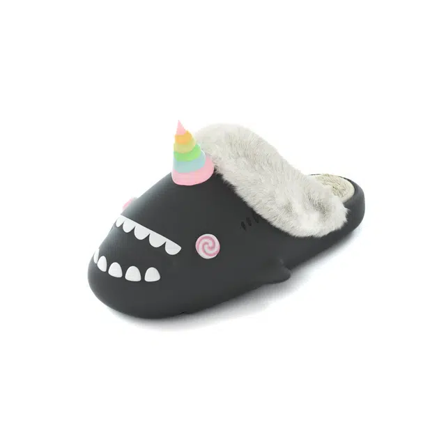 HelloSlippers Sharkicks Winter