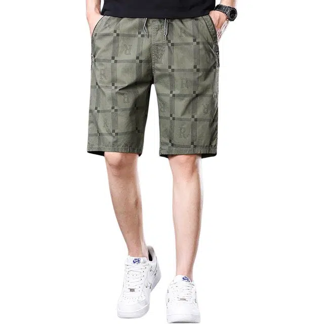 太子龍 运动沙滩百搭格子字母工装五分休闲短裤 男款