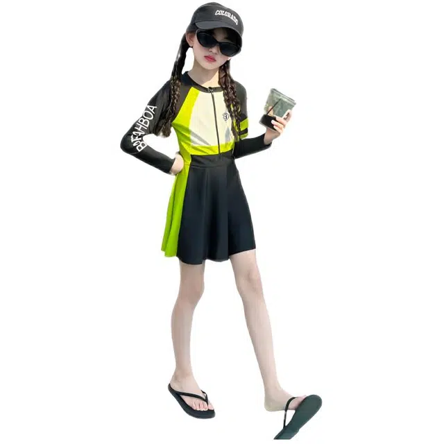 木木兔 夏季时髦洋气时尚女孩中大童初中生游泳学生少女休闲连体防晒泳装泳衣裤