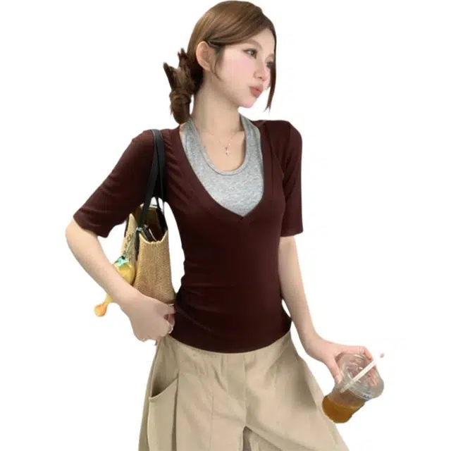 COMMA GIRL
