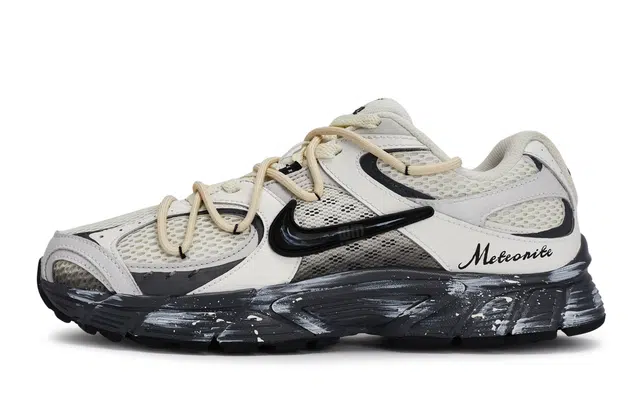 Nike V5 RNR 811