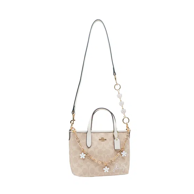 COACH City 15
