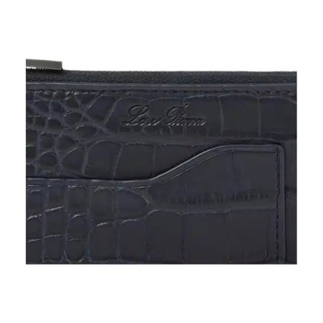 Loro Piana Extra Zip Logo