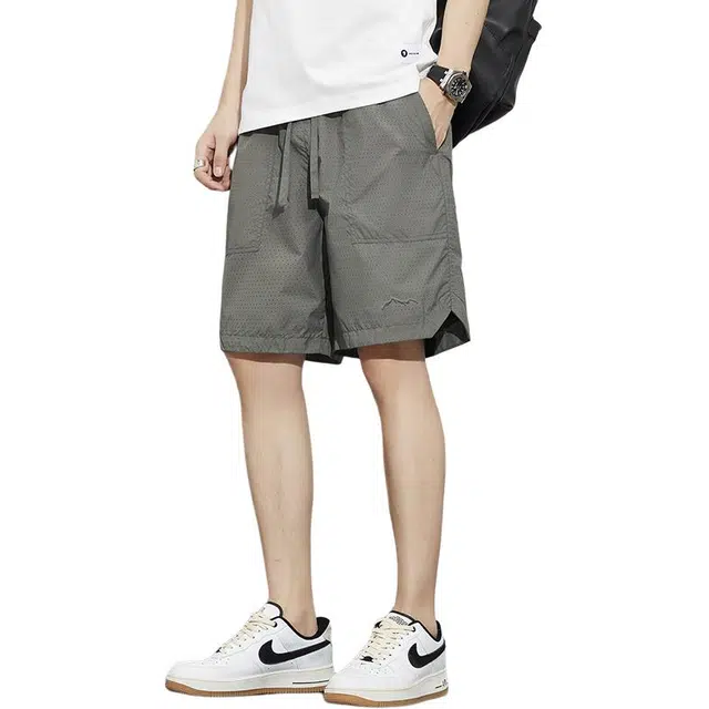 协协乐 冰丝男夏季超薄款凉感透气潮牌运动裤宽松网眼沙滩马裤五分中裤外穿休闲短裤 男款