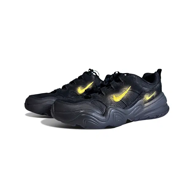 Nike Tech Hera