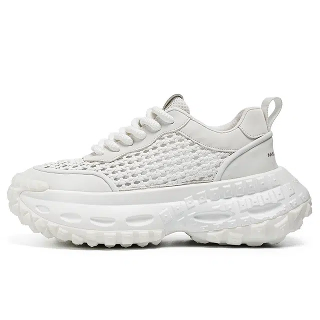 MIIOW Retro Low-Top Sneakers