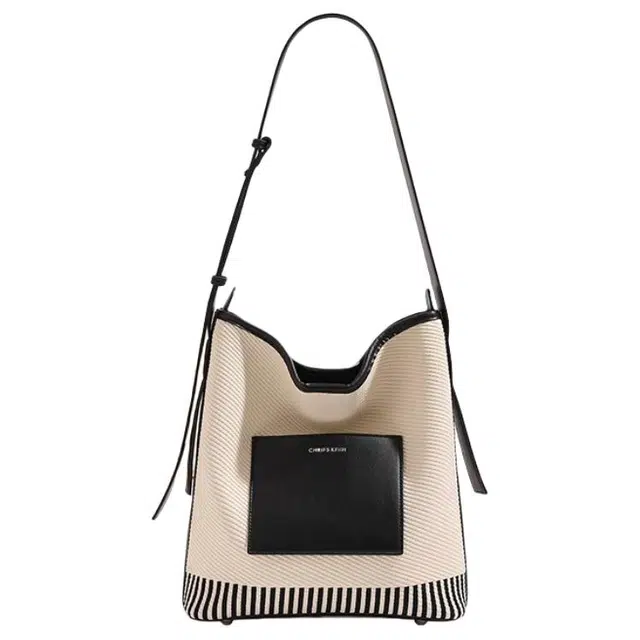 PESASRIE Tote