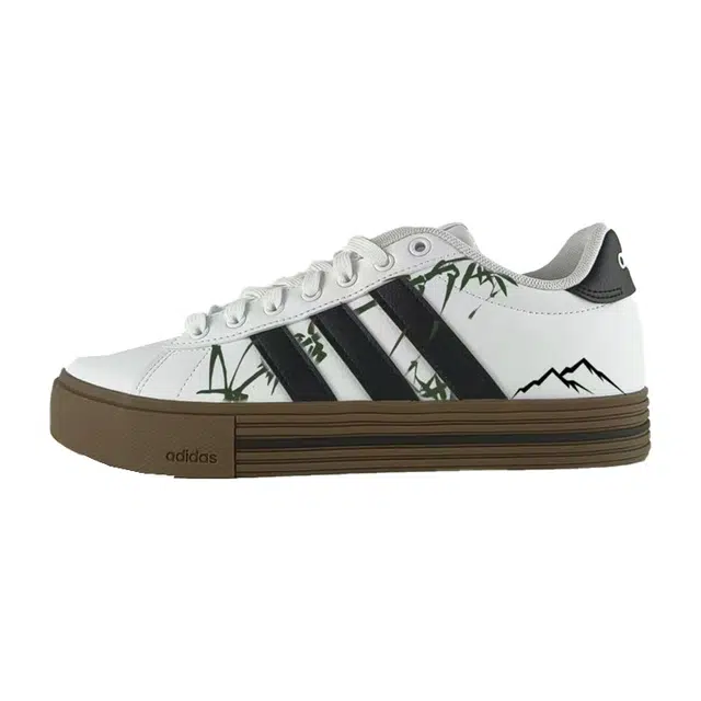 adidas Daily 4.0