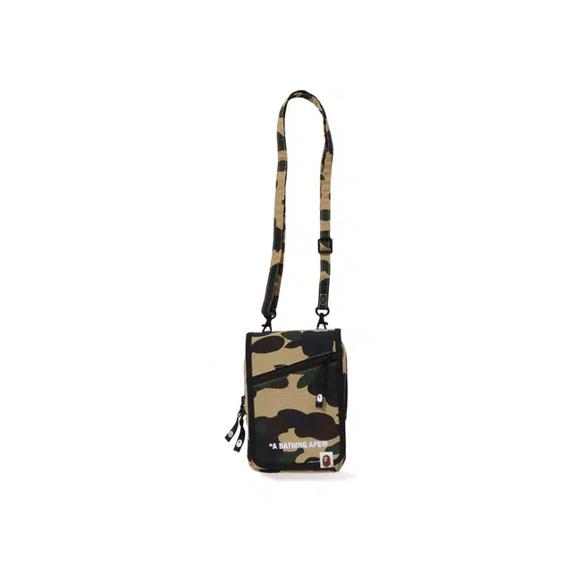 A BATHING APE
