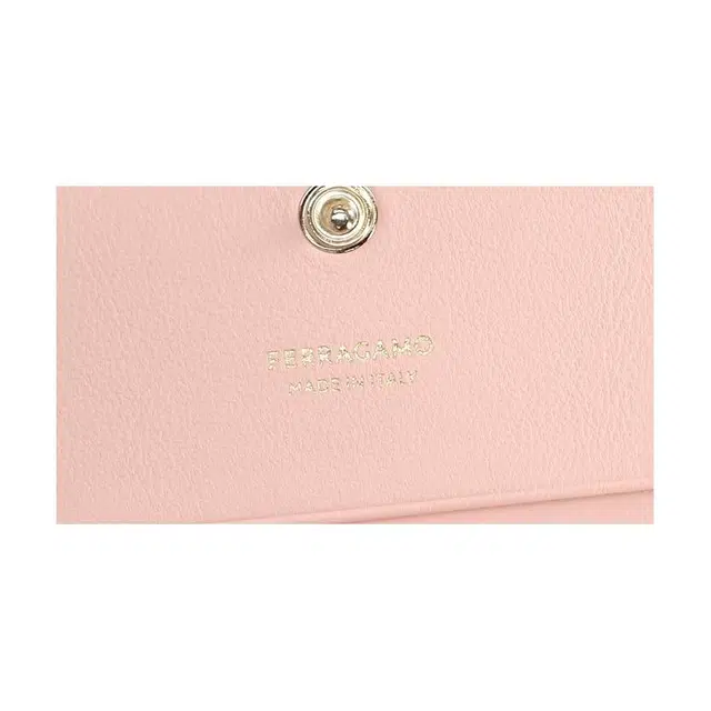 FERRAGAMO