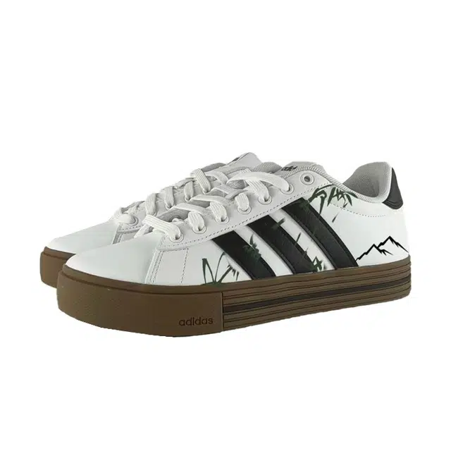 adidas Daily 4.0
