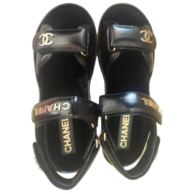 CHANEL 22B