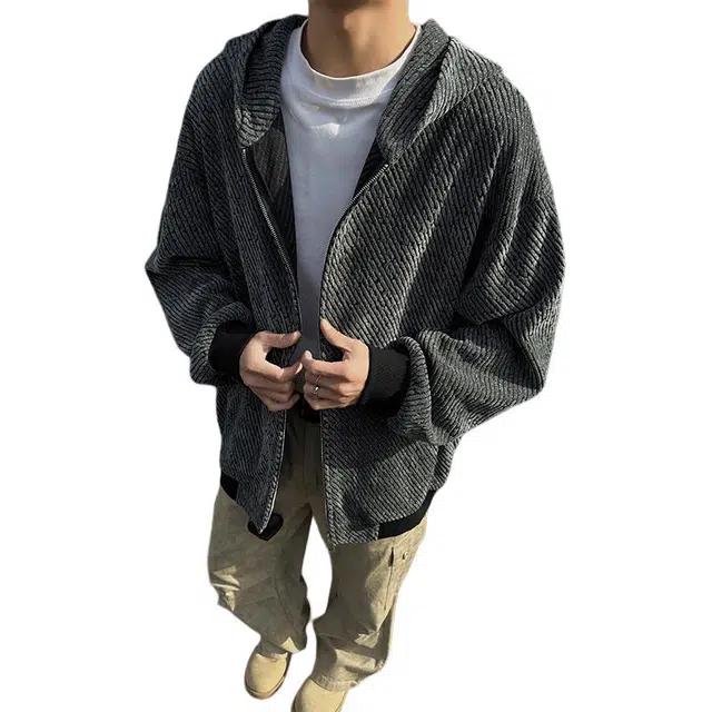 MKIEZER