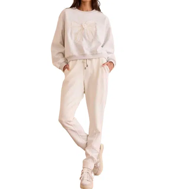 ALTAR'D STATE In Bow Motion Embroidered Cropped Pullover